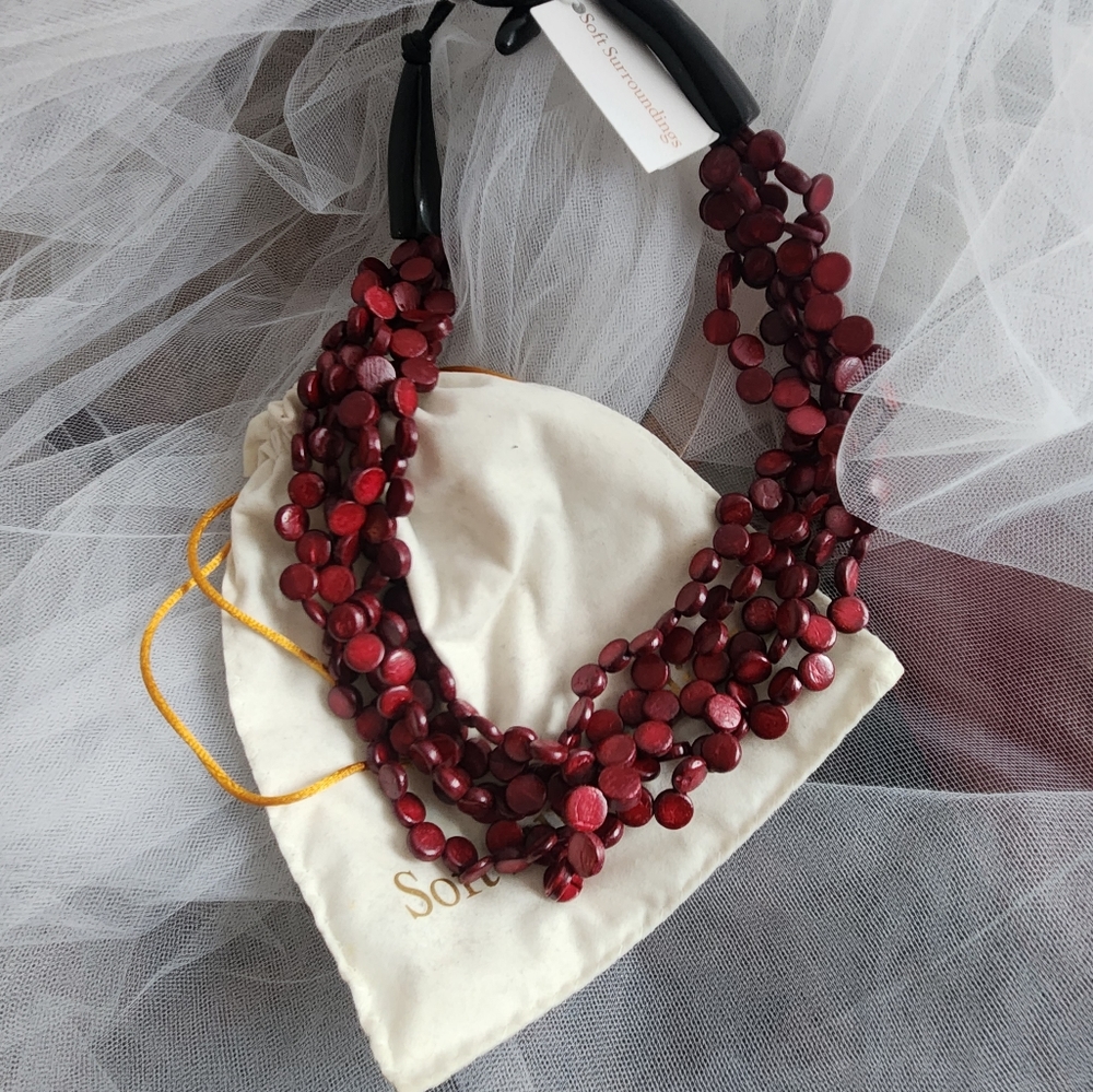 SOFT SURROUNDINGS Burgandy Wooden Lamina Necklace